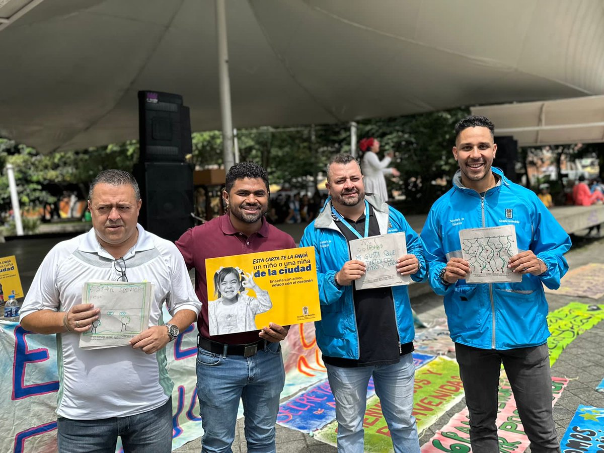 moiseslopez1980's tweet photo. Hoy conmemoramos el Día Mundial para la Prevención del Abuso y Maltrato Infantil haciendo un llamado a los padres de familia, maestros y ciudadanía en general a cuidar con amor nuestro activo más brillante: la niñez. https://t.co/Ncnihr52vD