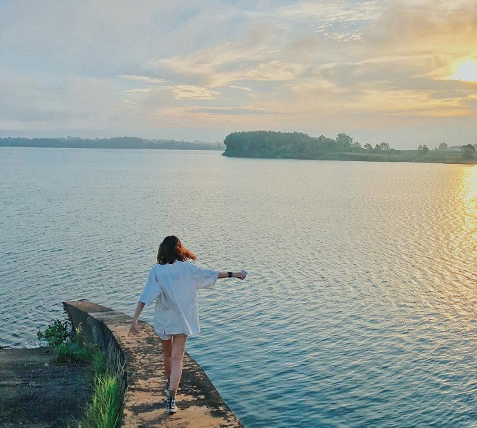 Nếu bạn đang sinh sống tại Sài Gòn, muốn tìm kiếm một điểm đến bình yên, hoang sơ nằm không quá xa khu vực trung tâm thành phố thì du lịch hồ Trị An Đồng Nai chắc chắn sẽ là sự gợi ý tuyệt vời dành cho bạn.
#TravelTheWorld  #travel #travelblogger