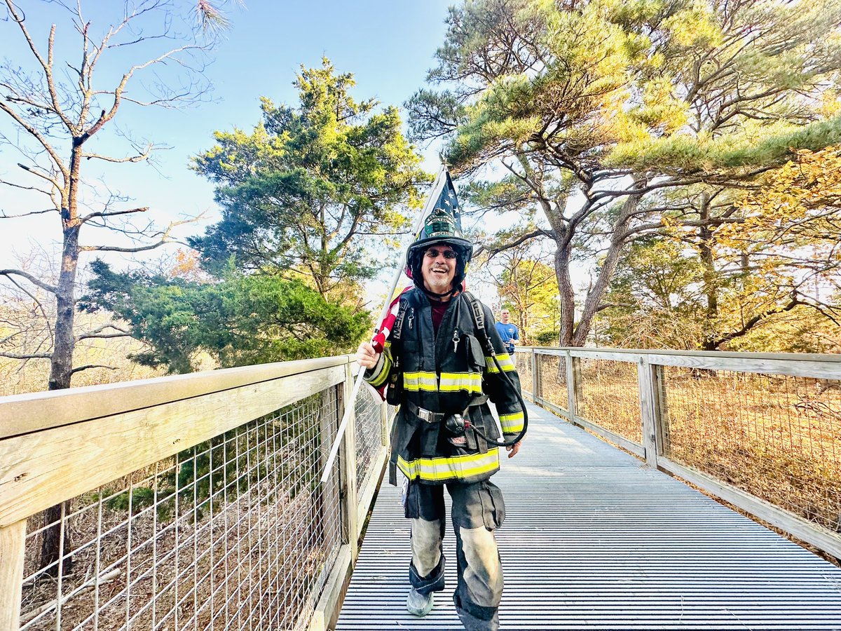 teacher_city's tweet photo. Beautiful morning #CapeHelopenStatePark π³ π’βοΈfor the @Tunnel2Towers 3.43 (343 Firefighters lost on 9/11) Miler Run honoring #FirstResponders. β₯οΈ
#SeashoreStriders #Run302 ππ
@DEStateParks https://t.co/ws9rCN4rNX