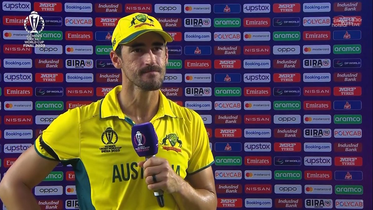 mufaddal_vohra's tweet photo. Mitchell Starc said, "it wasn't easy to bat on, but Rohit, Virat and KL did well". https://t.co/vd9uPL2Kor