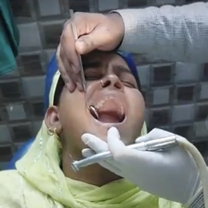 歯医者さん痛いよね🥺
でもがんばろう？虫歯にしたのはあなたが悪いんだから
youtube.com/shorts/qkQZ06T…