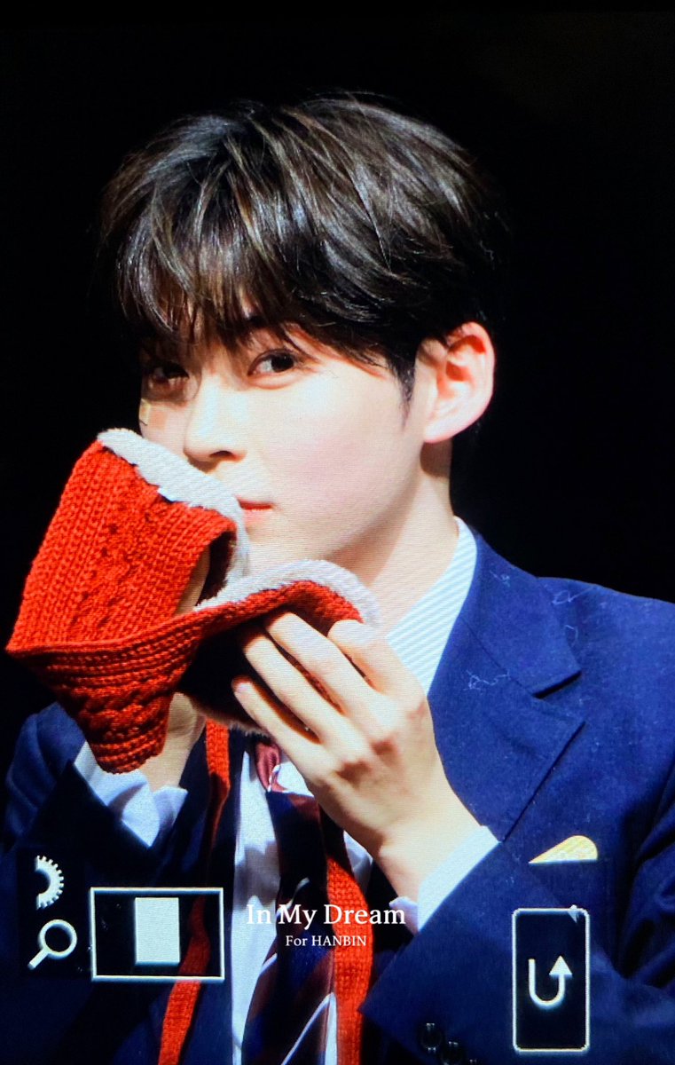 inmydream613's tweet photo. 231119 으씨 귀여워🤣

#성한빈 #SUNGHANBIN
#제로베이스원 #ZB1 #ZEROBASEONE https://t.co/xzCtAfFWWD