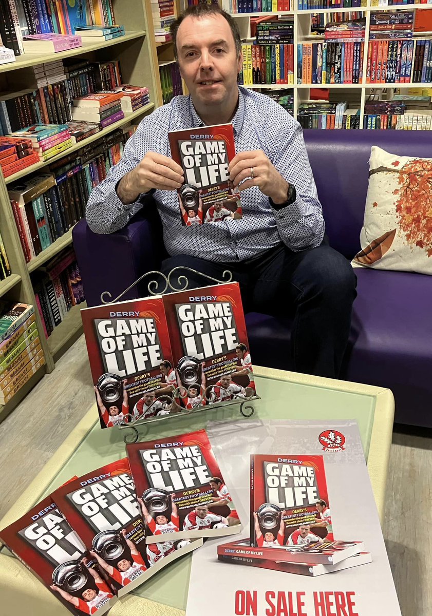 @Gaelic_Life pundit & Sports #author @malmcmullan with his comprehensive gathering of all this @Doiregaa with #DerryGameofMyLife Derry's Greatest Footballers publisher @HerobooksD #Booksigning in @LittleAcornsBks SAT 25 Nov 11am-1pm. All welcome ⚽️📚 7/7