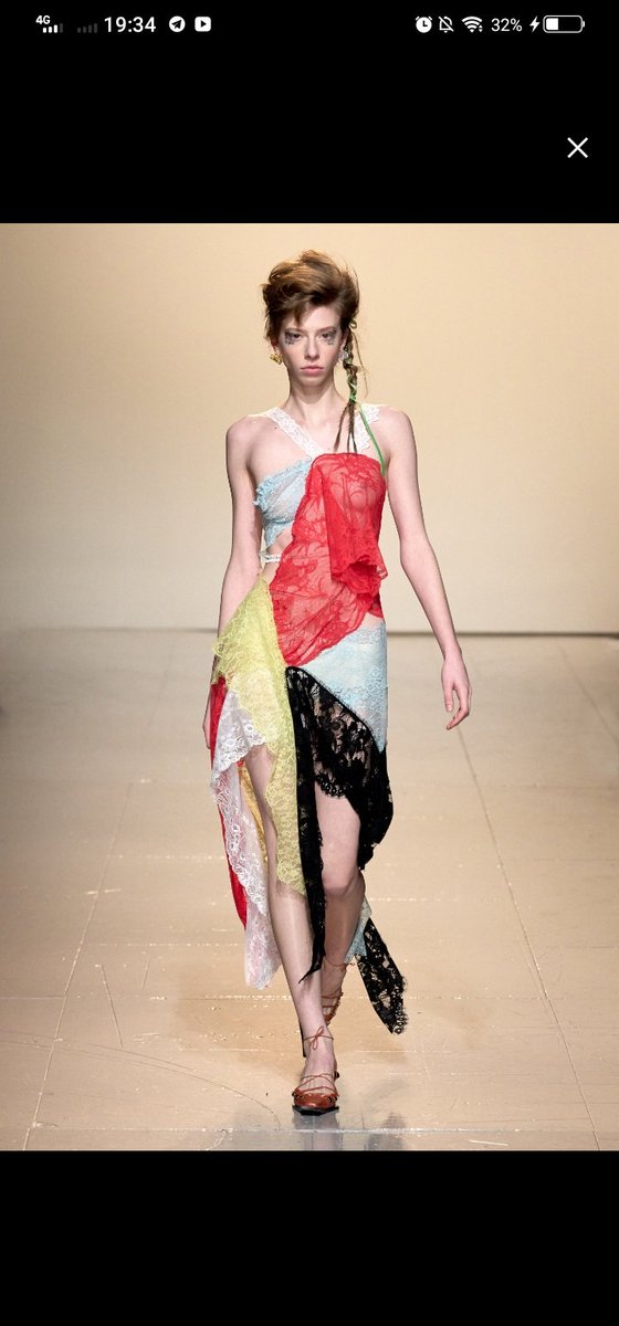 i was just realized ningning wearing yuhan wang fw23 here, the