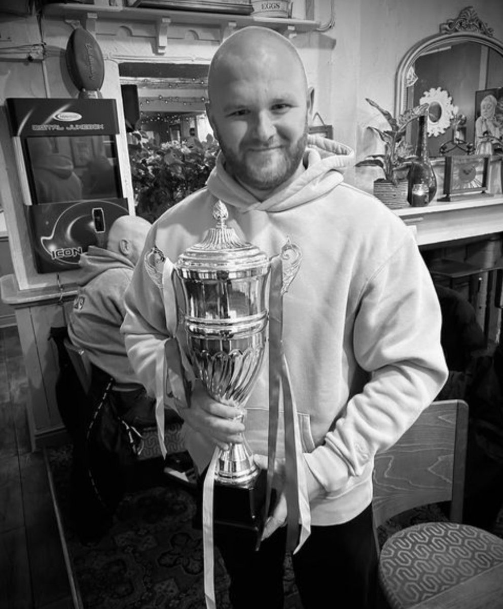 clarkey1601's tweet photo. Charlie Batcup
1993 - 2023
💚💚💚

Mr Pontlliw https://t.co/9lIoayWKOI