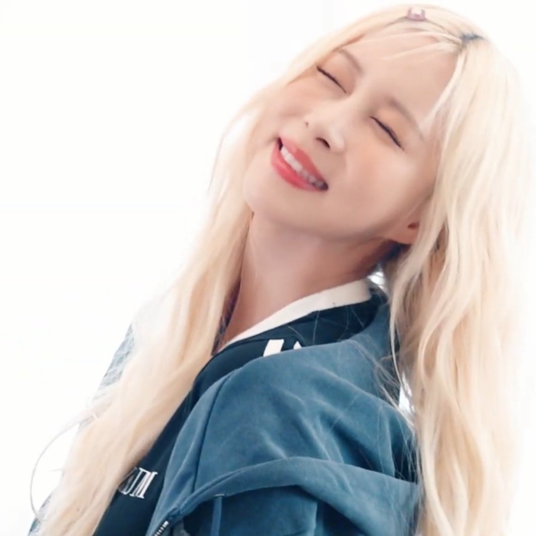 thinking about dayoung tweet media