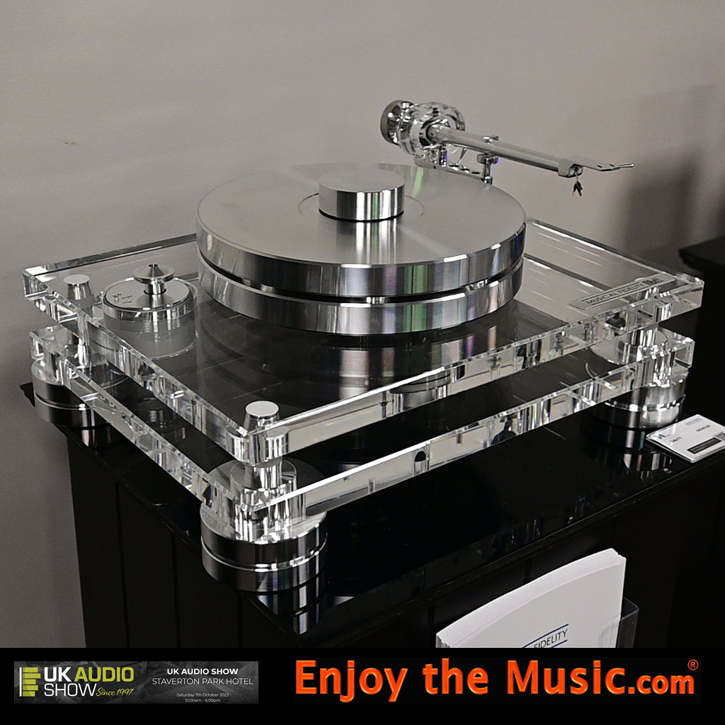 enjoythemusic's tweet photo. UK Audio 2023 Show Report
https://t.co/RBJMui5UKV

Musical Fidelity's M8XTT Turntable

#UKAudioShow #UKAudioShow2023 #MusicalFidelity #Phonograph #Turntable #Audiophile #HighEndAudio #Analog #EnjoyTheMusic https://t.co/8hQrDRXC0g