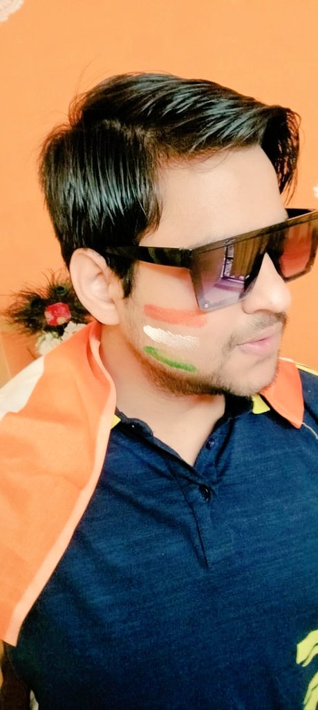 SrajanAwasthi6's tweet photo. India India 🇮🇳
#ICCCricketWorldCup23
#CricketWorldCup #WorldCup2023
#CWC2023 #CWC23 #JitengeHum
#CWC2023Final #INDvsAUSfinal
#INDvAUS #NarendraModiStadium
#Worldcupfinal2023 #RohithSharma #ViratKohli𓃵 #Shami𓃵 #Jadega
#RohithSharma𓃵 https://t.co/33AMdFx2T8