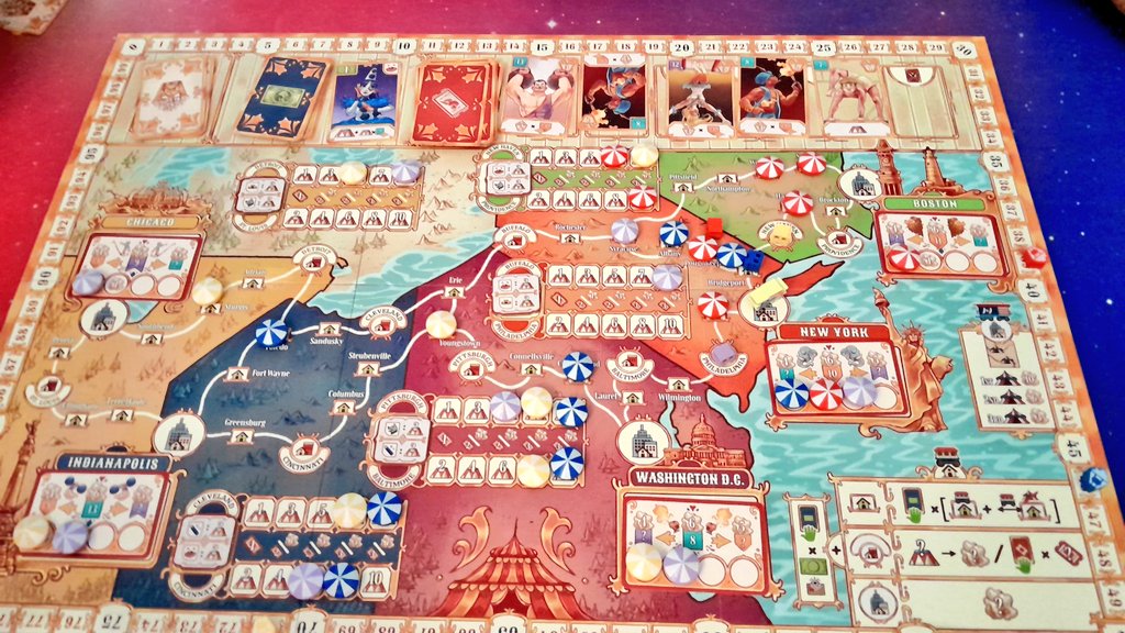 MARIANOSUIZ's tweet photo. Tarde de juegos muy distintos.
Empezando con #3ringcircus, muy bueno, me gustó mucho. Seguimos con #EQ un juego de subastas diferente, divertido y rápido. Terminamos con #hellapagos, eramos 12, fueron todo risas, grupo dependiente pero fantástico. #juegosdemesa #boardgames #bgg https://t.co/AXPhLMOZBo