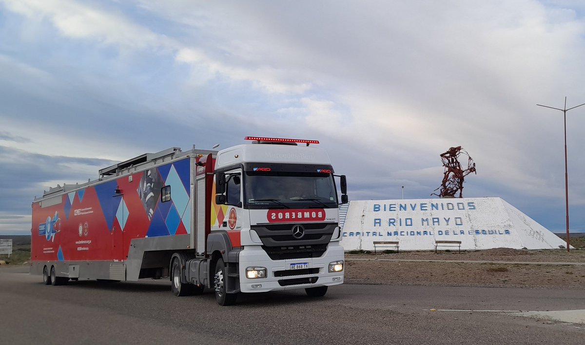 ElenaMo40284501's tweet photo. #RioMayoโญ๏ธ#Chubut #Patagonia๐ฆ๐ท#Malvinas๐ฆ๐ท#CEMEC Entrenamiento/simulador #RegionIII @BBVVChubut @bomberosRA @ElChubut @C5N @lu17com @radiodelmar987 @RED43info @JornadaWeb
Mรกs Info ๐ https://t.co/TX60Xz2TKI https://t.co/2d7aYsjLPW