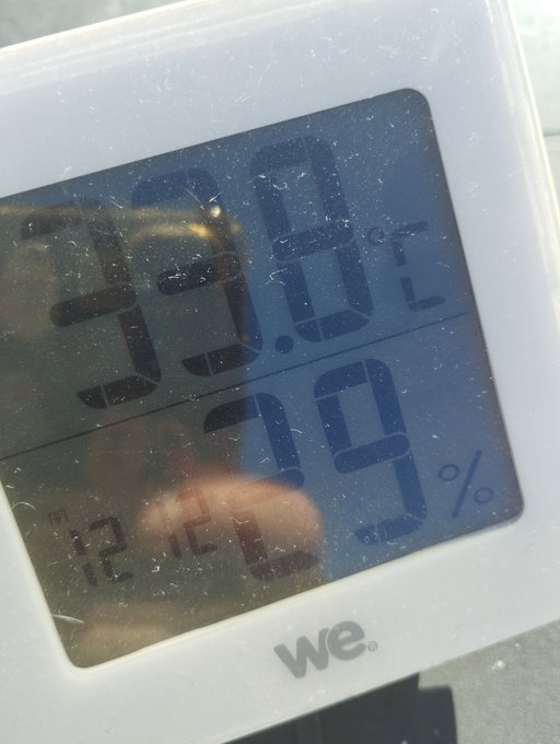 Il fait chaud aujourd'hui 🥵🔥  33.8&deg;C qui dit plus ?? https://t.co/J3xWeGT4Fl<a href="/tag/rt"class="tags"><span>#rt</span></a>
