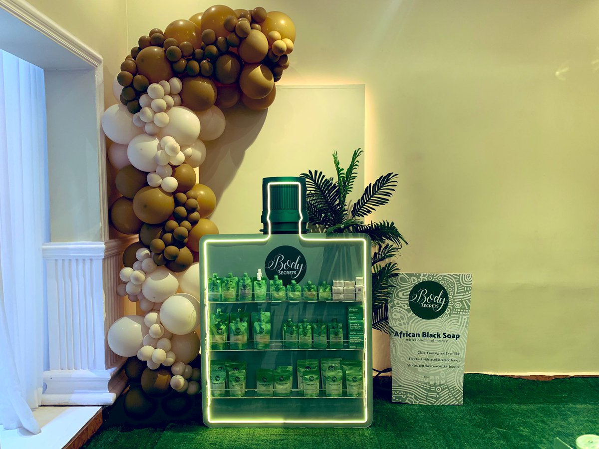 Glaziang's tweet photo. BEAUTY ~ The exciting relaunch of BodySecrets Ng’s skin and body care products is the highlight of our Sunday. Stay tuned to this thread for the dazzling experience!
#bodysecretsafrica #mynewdawn https://t.co/YOw7OVyT0F