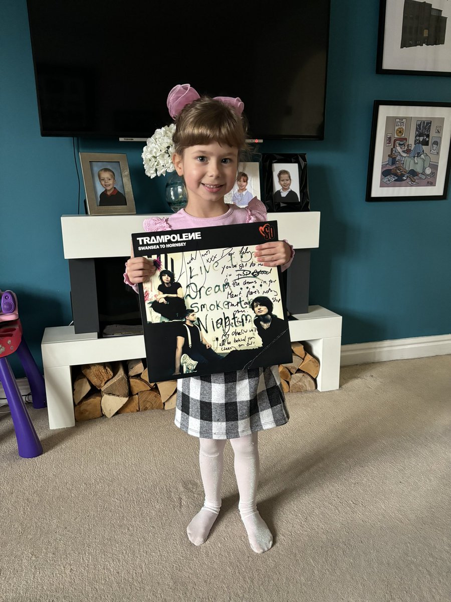 The record survived the train journey home and sounds brilliant. A very happy daughter with her latest record. Great gig <a href="/Trampolene_Band/">TRAMPOLENE</a>