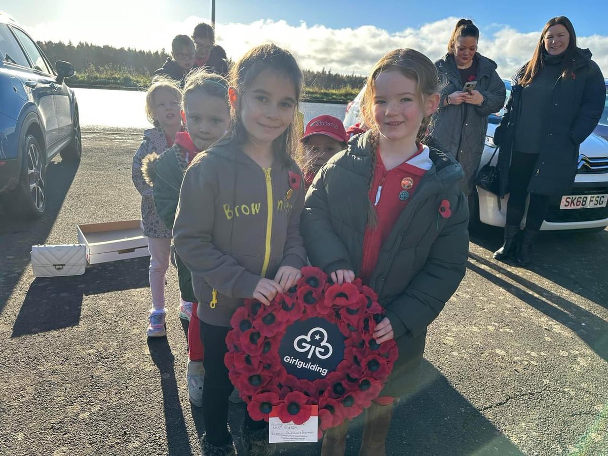 GirlguidingEL's tweet photo. Last weekend many of our units across #EastLothian took part in #Remembrance parades, services and observed a two minute silence to honour for those we remember and the sacrifice they gave. We are so proud of our volunteers and young members. https://t.co/ZXulcz6HIW