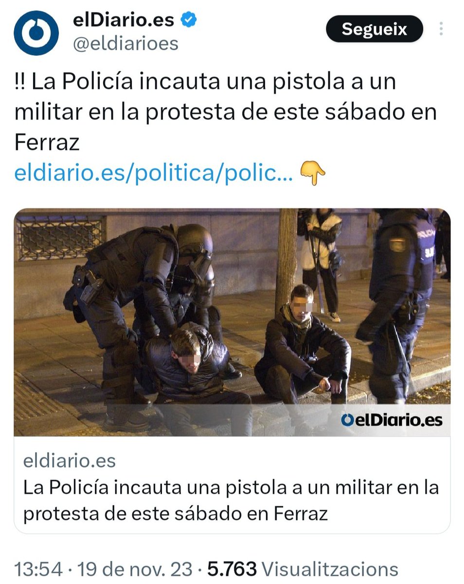 Candeliano's tweet photo. Se ha incautado más armamento a los nazis de Ferraz en una noche, que a todos los catalanes encausados por terrorismo en la Audiencia Nacional. #ojoaldato 
 https://t.co/p86KlkpT6u https://t.co/SkhMCKvmhz