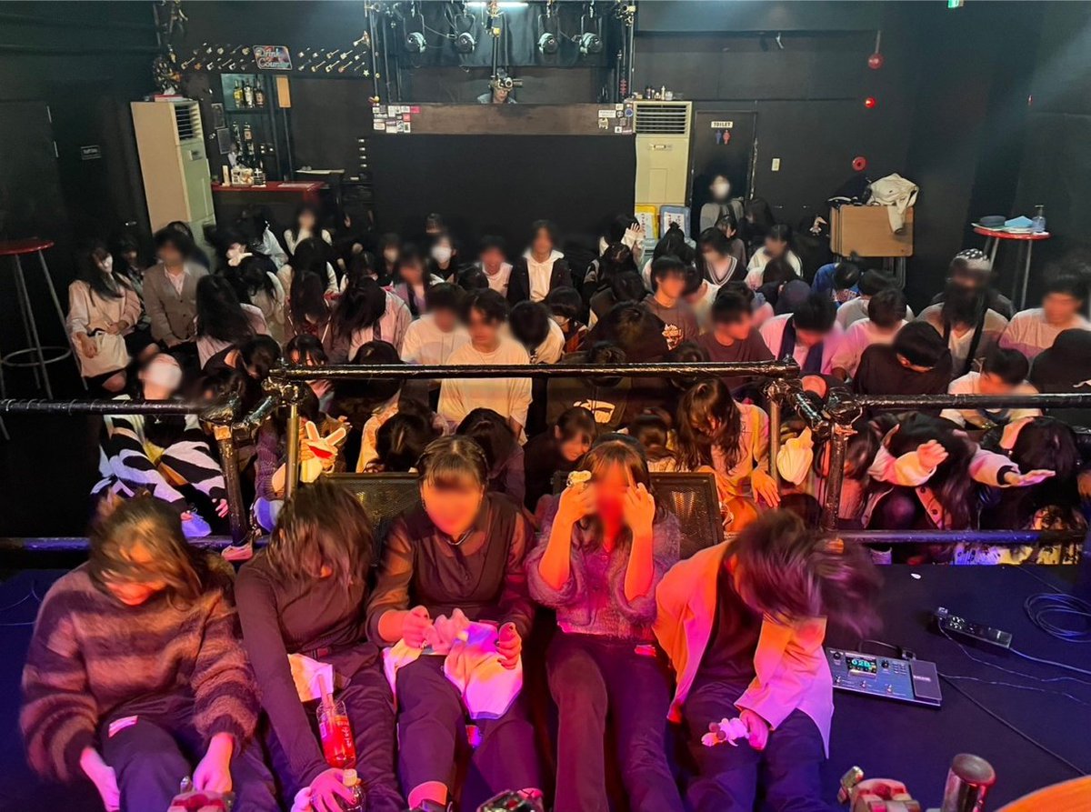 Merrily85428615's tweet photo. 【暴れROCK!!!】2日目！！
初めての大トリでした！！
ありがとうございました！！！

最初から最後まで全員が暴れ倒した2日間最高にROCK!!!でしたね！！
69点満点です！！！

出演してくださった皆さん、本当にありがとうございました！

次のライブでもMerrilyは変わらず暴れまくりますよ！！ https://t.co/5fEoIDqFcj