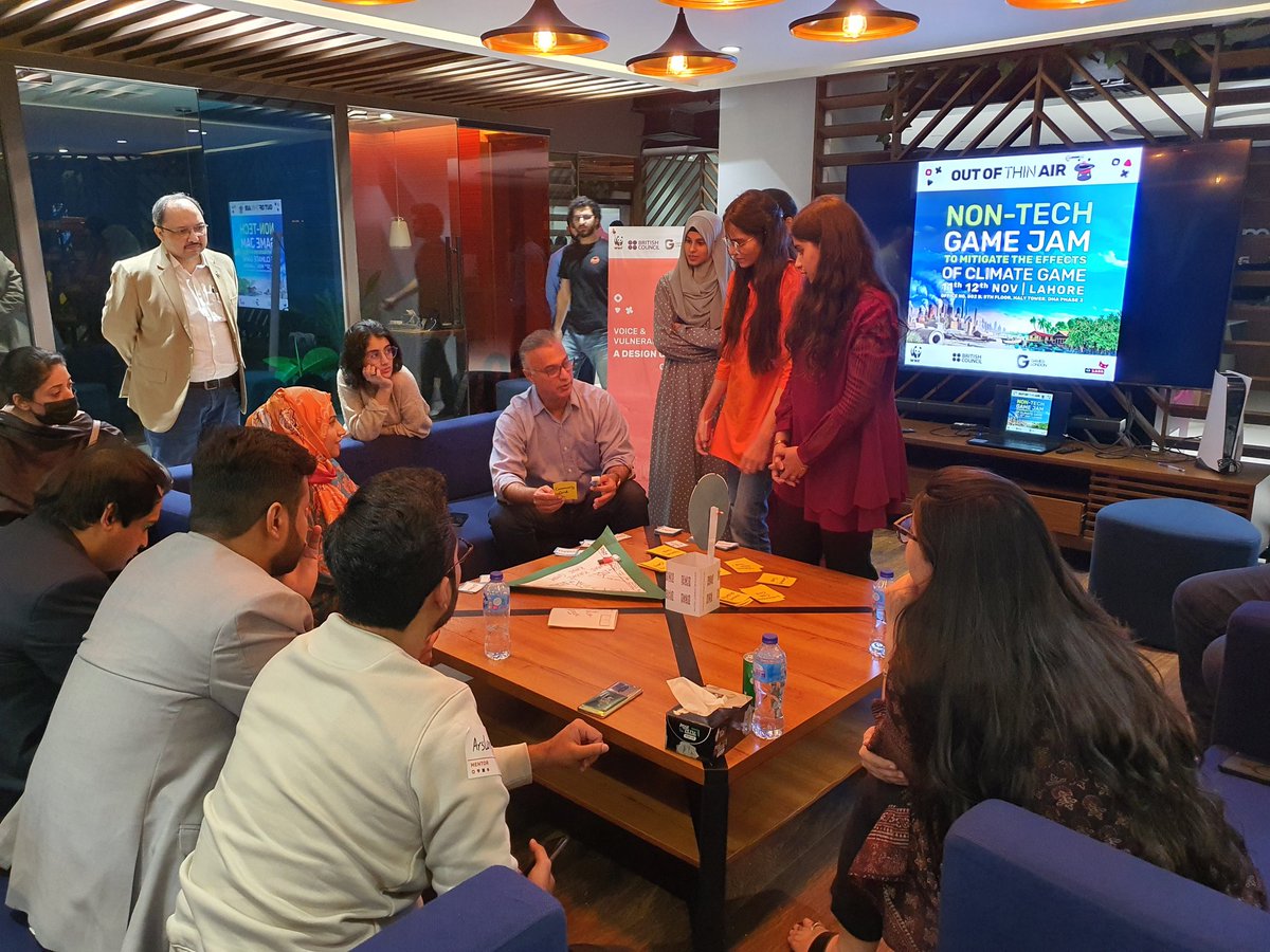 mlabs_official_'s tweet photo. The pitches are much more engaging than a PowerPoint presentation.the judges play your game with you.Going through the the rules &amp;play different scenarios. @pkBritish @WWFPak
 #oota #gamejam #wwfPakistan #MLabs  #climatechange #BritishCouncilPKArts #voiceandvulnerability https://t.co/jfdKzmbwEh