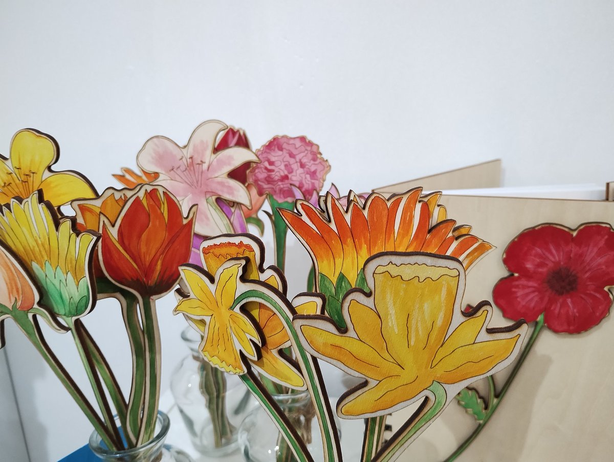 GreetAndSmile's tweet photo. Lasting flowers - unique, colourful, to cheer your day!

See them at https://t.co/p14ELr1ljR https://t.co/AqyKmZoLLp