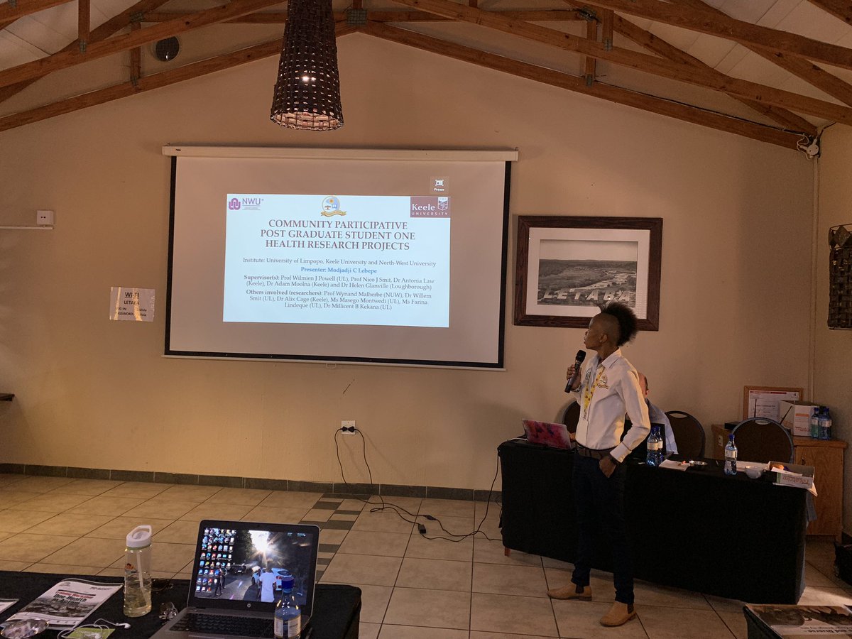ELEPHANT_OH's tweet photo. D2
#ModjadjiLebepe of @ULvarsity @SARChIEco talking about her #PhDProject @KeeleUniversity @theNWU
#EnvironmentHealth
#ELEPHANTSouthAfrica #OneHealth empowerment project
#OneHealthInAction #OneHealth4All
Check: #SouthAfricaOneHealth
@EUErasmusPlus @UniUtrecht @environmentza https://t.co/cabPOuNRE8