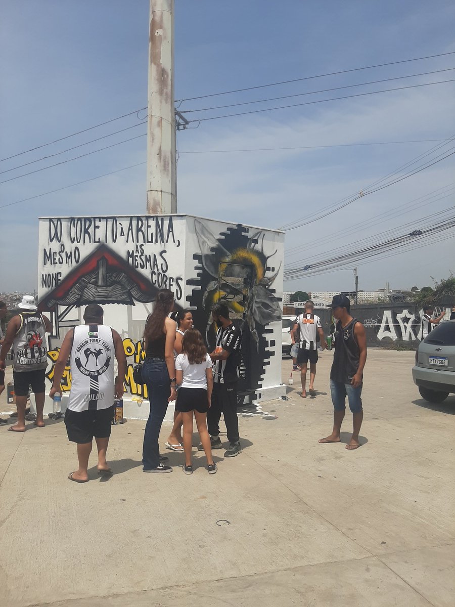 atleticonews's tweet photo. .@Felipe_Arco e a galera mandando ver na representação artística do SER ATLETICANO. Vice-presidente veio com a família prestigiar! 🙏🏽✊🏿🏟🐔🖤🤍

#GALO! #aquiéGALO! #aquiéMASSA! #CalifórniaAlvinegro https://t.co/So839hfsKv
