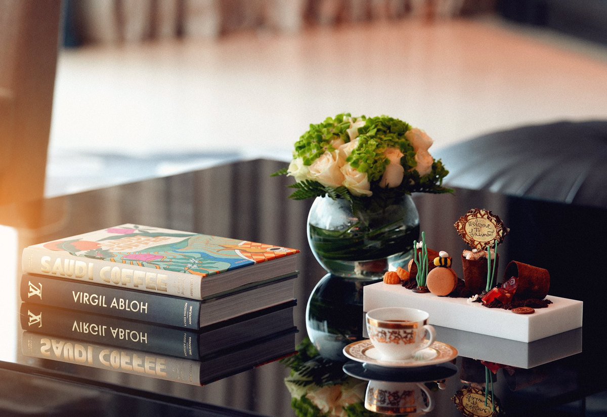 FairmontRiyadh's tweet image. Experience a delightful welcome to your luxurious getaway.
تجربة رائعة تنتظركم في وجهتكم الفاخرة.

#FairmontRiyadh #Stayiconic #FairmontHotels 
#لحظات_فيرمونت #فيرمونت #فيرمونت_الرياض