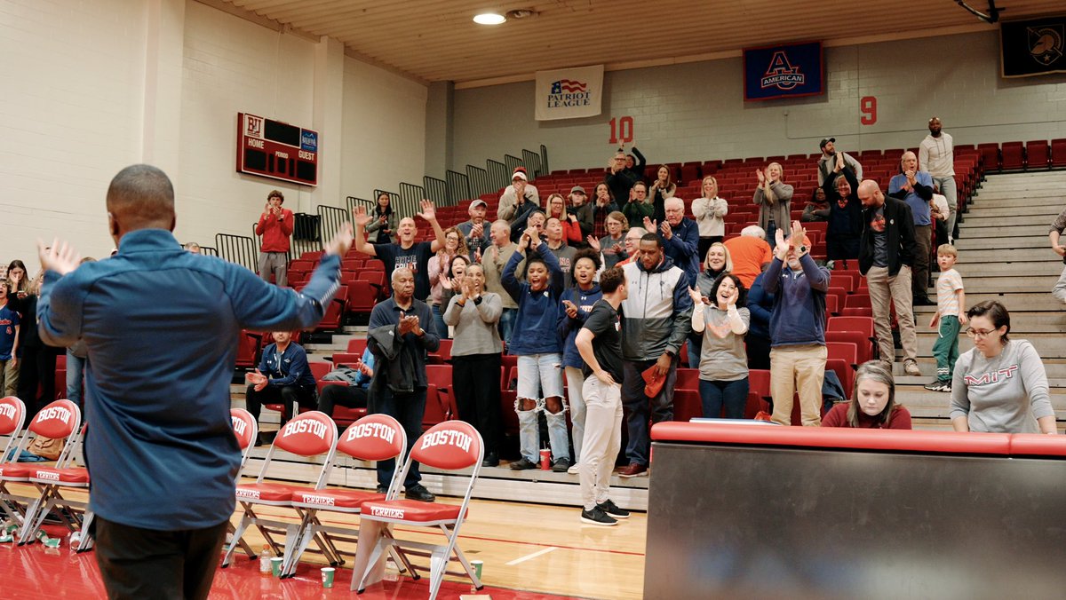 Macalester Men’s Basketball tweet media
