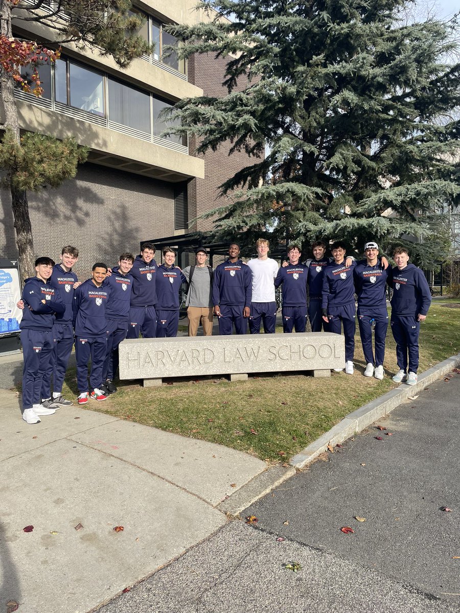 Macalester Men’s Basketball tweet media