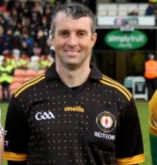 RefereePag18919's tweet photo. Best of luck to Tarlach Conway (Der) and Peter Owens (Down) who are refereeing 2 big games in the Ulster Club Hurling Championships today Sun 19th Nov. We wish both lads, their umpires and team of officials all the best in their respective games. #NoRefNoGame @UlsterGAA https://t.co/S8vCgtqgvu
