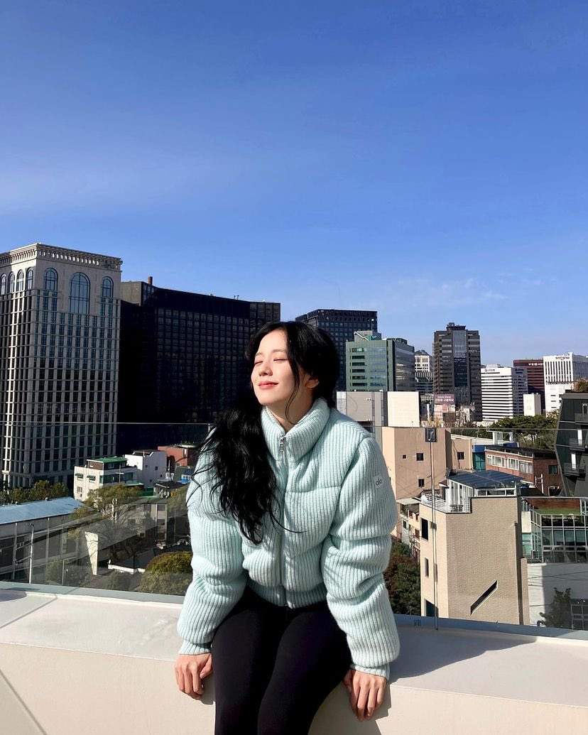 blackpinkbabo's tweet photo. Jisoo IG update ❄️ @Blackpink https://t.co/qA9FPdcpwF