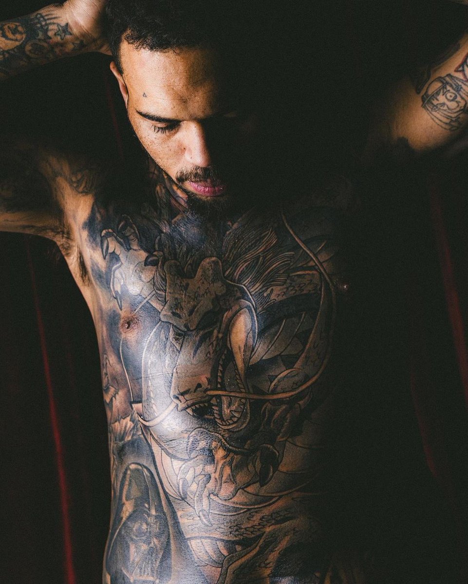 Chris Brown shows off new tattoo on Instagram., image size:961x1200