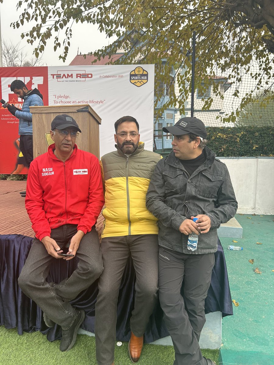 SamirIqbal_'s tweet photo. Participated in #fitnovember  organised by @TeamRed_NGO headed by #Sadaat Aslam Wani .A great initiative towards healthy lifestyle . 
#ipledgetochooseanactivelifestyle. https://t.co/1hPDYBkS5T