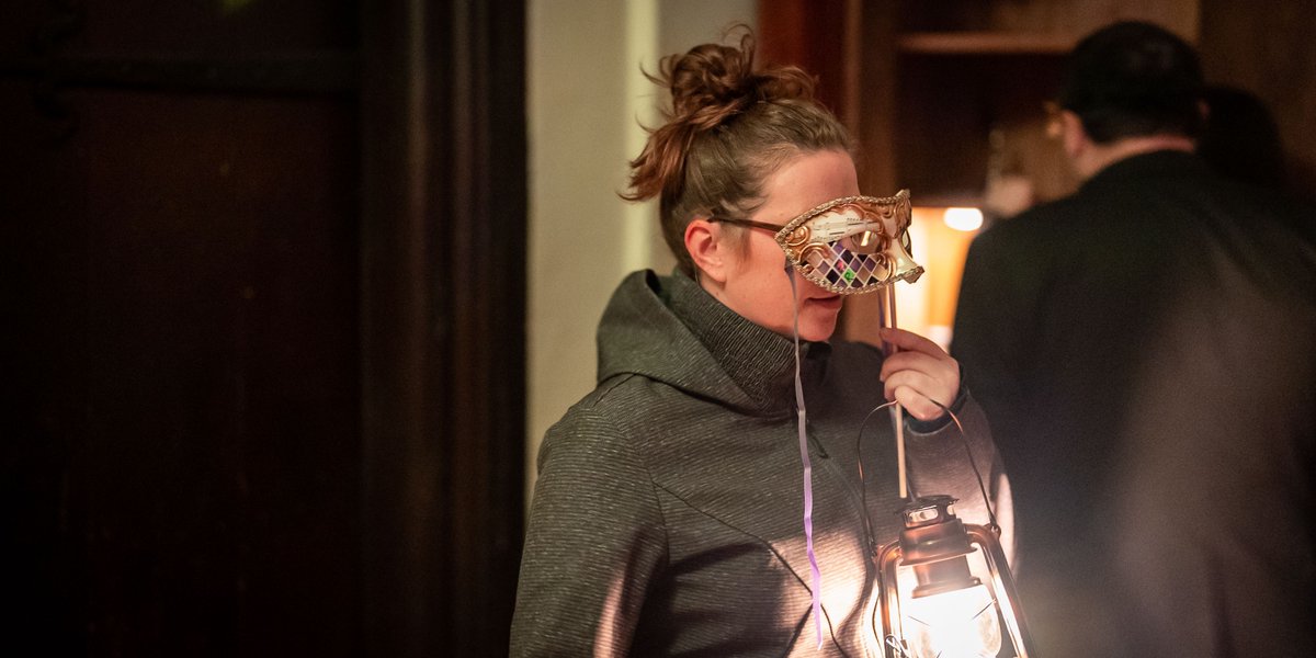 locksmithsdream's tweet photo. Treat yourself: escape into a 24-hour immersive event held in a 17th Century  manor house.

Dine by candlelight and as night falls, wander in the strangeness of ‘The House of the Moon’ 

Limited tickets remain for : Tues 12th, Thurs 14th December
https://t.co/XSRZeygC2q https://t.co/tt7yS0hYiR