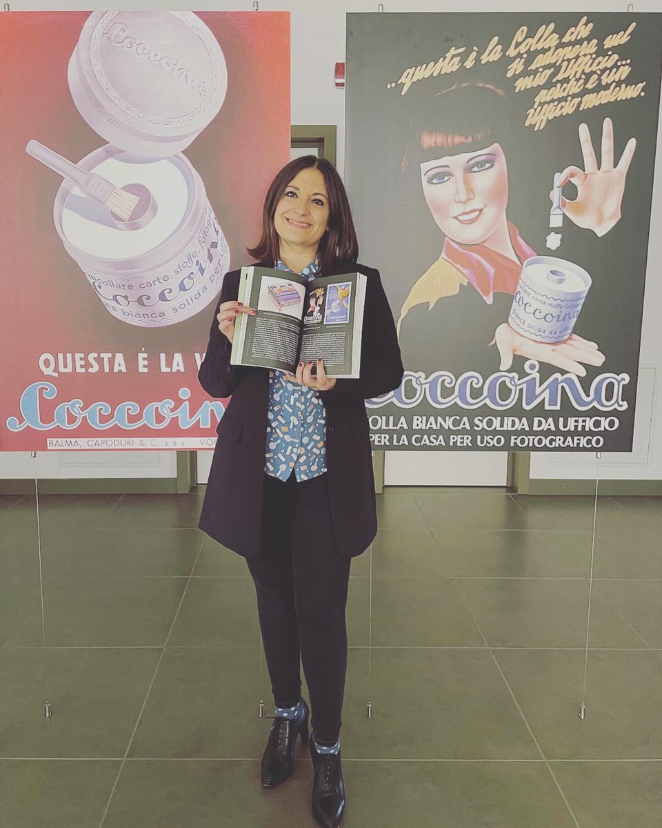 CamiSernagiotto's tweet photo. Ieri presentazione del libro “Senza scadenza. L’intramontabile packaging made in Italy” alla Balma&amp;Capoduri (dove sono nati Coccoina,cucitrici e punti Zenith). Dopo il tutto esaurito dei tre turni dell’evento,abbiamo avuto anche il sold out delle copie del libro già dal2*turno 💙 https://t.co/LCqDTKERP3