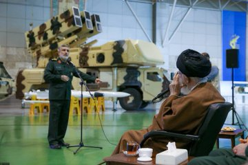 Bahar__Saadatt's tweet photo. تا حالا خدا رو برای داشتن باهوش ترین رهبر دنیا شکر کردی؟ https://t.co/5W3u1e1rrg