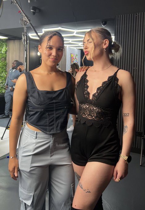 happy birthday @Loza0fficial 💖 https://t.co/rhC4SsjH2i<a class="tags" target="_blank" title="On Twitter" href="/?out=eyJ0eXAiOiJKV1QiLCJhbGciOiJIUzUxMiJ9.eyJpYXQiOjE3MjIyMjQyMjQsImlzcyI6InR3cG9ybnN0YXJzLmNvbSIsIm5iZiI6MTcyMjIyNDIyNCwiZXhwIjoxNzUzNzYwMjI0LCJyZWRpcmVjdF91cmwiOiJodHRwczovL3R3aXR0ZXIuY29tL0xvemEwZmZpY2lhbCJ9.xyYCYuEr_Bu5mMY8fkI25xz1nEPQlHoR37YSUNNS9TVJepIuBdXT7cVNCggpAsilZryXiE5c4nCHNpCTbpmRxw">@Loza0fficial</a><a href="/tag/avn"class="tags"><span>#avn</span></a>