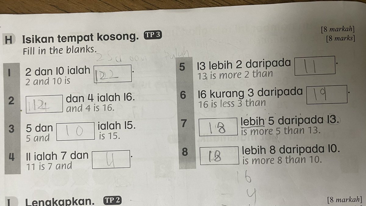 asnawiyusof's tweet photo. Memang orang tukang buat soalan darjah 1 ni syok sendiri? Kita yang dah kerja bertahun pun kena fikir banyak kali nak jawab. Kenapa perlu complicate things?! https://t.co/ndbuTSgDse