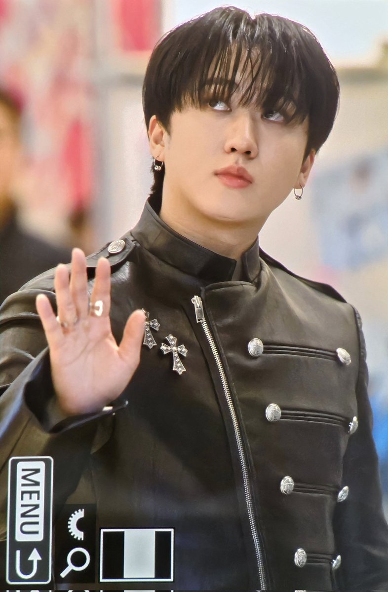 cheesechoux_cb's tweet photo. 231119 왕자님 #창빈 #changbin https://t.co/K0M4rCcdiZ