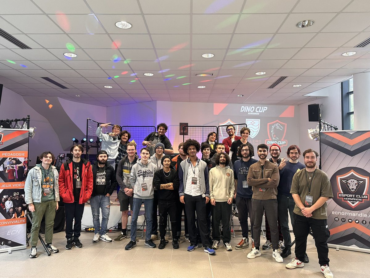 EsportNormandie's tweet photo. Merci à toute la communauté Smash Bros d’avoir été présent à la DINO CUP NORMANDIE 2023 🦕 

Bravo à @Follaient pour son travail exceptionnel et à toute l’équipe Esport Club Normandie 

Merci à @ZGen276 pour la coordination sur scène, un travail de grande qualité 👏

À bientôt https://t.co/cLbOj3NXxh