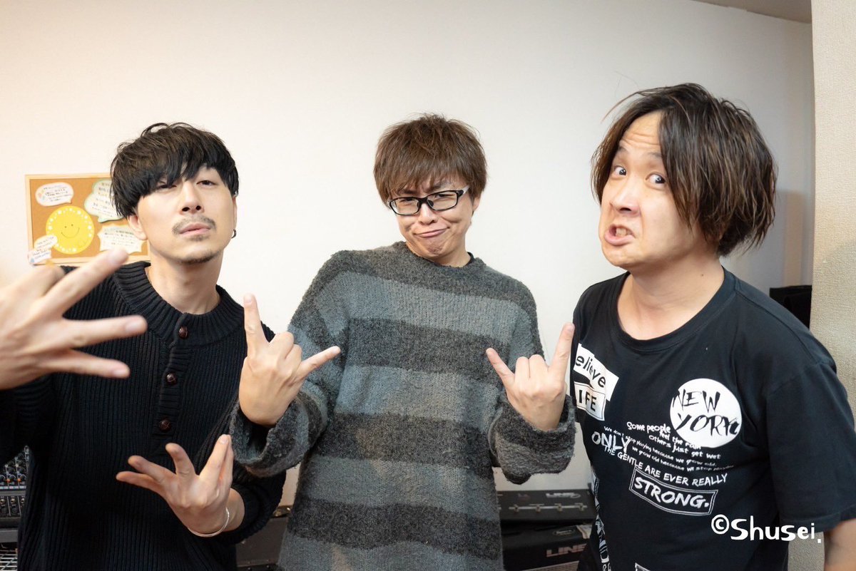 6969soching's tweet photo. 久しぶりの大阪ありがとうございー(⸝⸝› з ‹⸝⸝)♡

めちゃくちゃ楽しかった！！
初めて来てくれた人も今日来れなかった人に伝えたいんですが、また春くらいに来れたらいいなって思ったんで是非その時はお願いします😊😊やっぱ好っきゃねんvol.2やな！！

そして残すはそたぼっち！やるで！！ https://t.co/736cUvAbdm