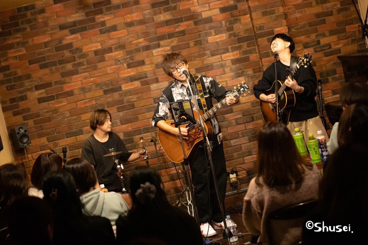 6969soching's tweet photo. 久しぶりの大阪ありがとうございー(⸝⸝› з ‹⸝⸝)♡

めちゃくちゃ楽しかった！！
初めて来てくれた人も今日来れなかった人に伝えたいんですが、また春くらいに来れたらいいなって思ったんで是非その時はお願いします😊😊やっぱ好っきゃねんvol.2やな！！

そして残すはそたぼっち！やるで！！ https://t.co/736cUvAbdm