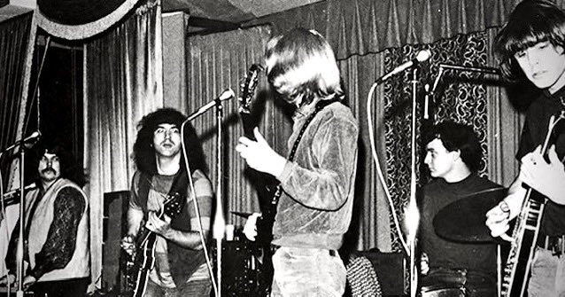 walsh1032's tweet photo. 🌹11/19/66🌹
Cream Puff War, Same Thing.

💙🌹⚡️💀⚡️🌹💙

Pristine sound from 57 years ago. What a treasure to have so many recordings available. #PrimalDead #HeyNow 

Happy #JerrySundaze 🥰 #BeKind 

https://t.co/jlKjkfbUUI https://t.co/7yMATGHX2h