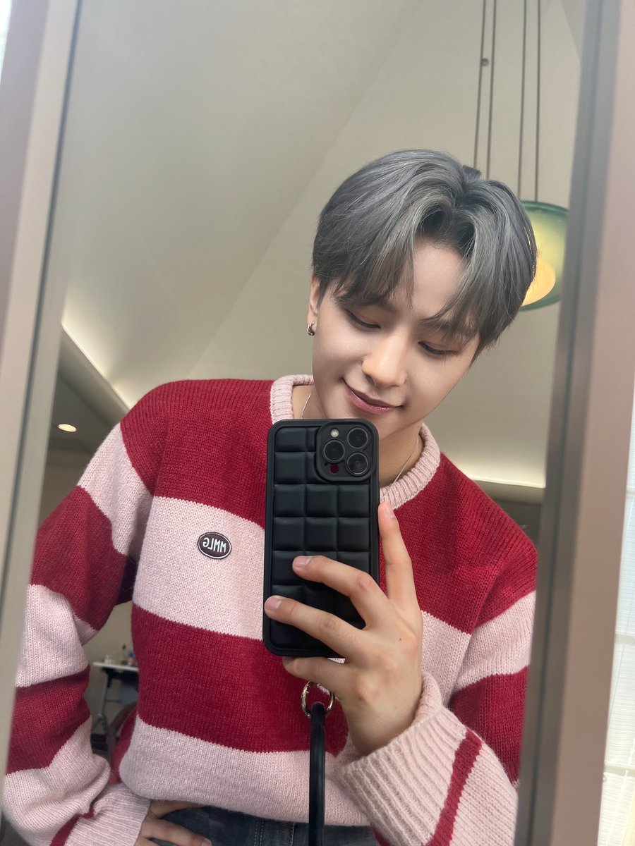 LEVINDONESIA's tweet photo. WE LOVE AND SUPPORT #LEV
WE BELIEVE IN #WANGZIHAO FROM THE #VERYBEGINNING
#레비 #レビ #왕즈하오 #王子浩 #ズハオ
@LEV_Official_ @LEV_OFFICIAL_JP https://t.co/f6gBVNCIKM