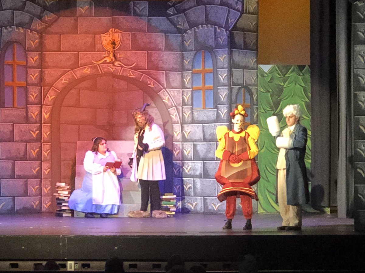 TheHanzels's tweet photo. Shout out to our incredible Phoenix Performing Arts Department for their outstanding rendition of Beauty and the Beast. Job well done!! 👏 🥀 #weare409 #ahsphoenix #TogetherWeRise https://t.co/vjxbh9ZoL0