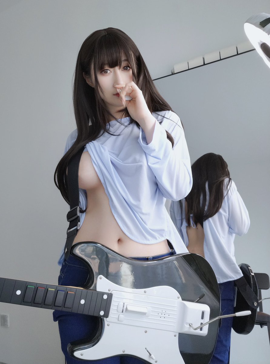 白銀 tweet media