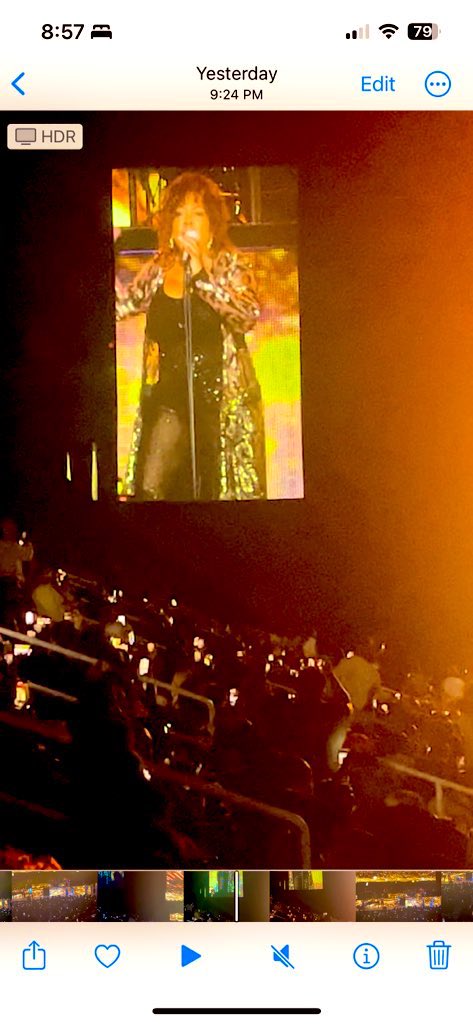 herperfectgig's tweet photo. “With all my heart I love you baby…🎶”

An absolutely enjoyable date night with the iconic @IAMANITABAKER 😍🥰

Her voice is one of a kind….😘🤌🏾♥️

#sweetlove #fairytales #caughtupintheraptureoflove #sameoldlove #myangel https://t.co/GABiMT2sP5
