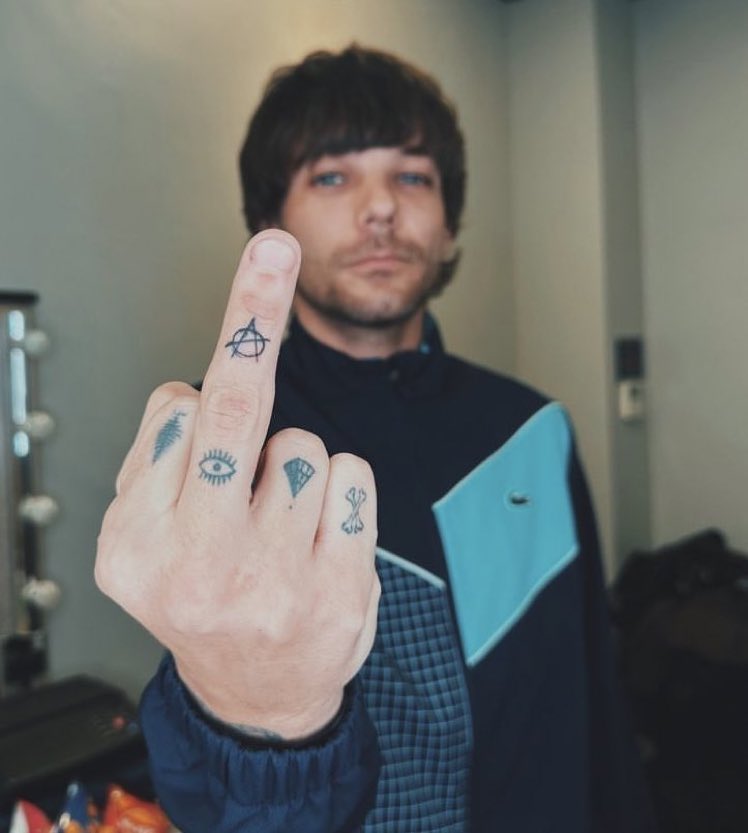 sparkleslouist's tweet image. THE MAN