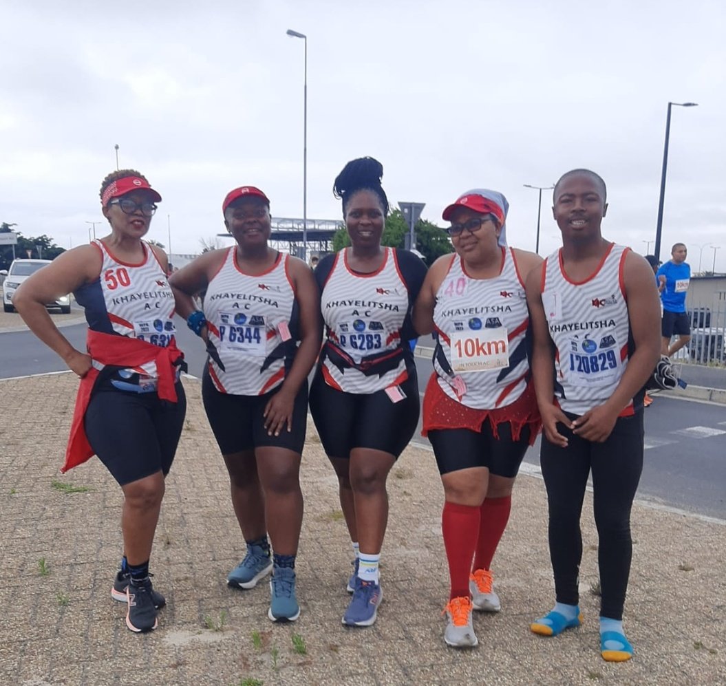 the gang, at the Voet Of The Wine Route Half Marathon and 10km

📍Zevenvacht Mall

❤️🖤🤍

#Running
#teamKAC
#KhayelitshaAC
#teamKAC
#IPaintedMyRun
#TheStreetsAreCalling
#FetchYourBody2023