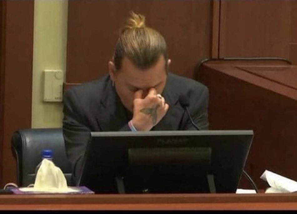 Wanneer ik naar mijn bankrekening kijk en merk dat het geen fraude was maar gewoon ikzelf