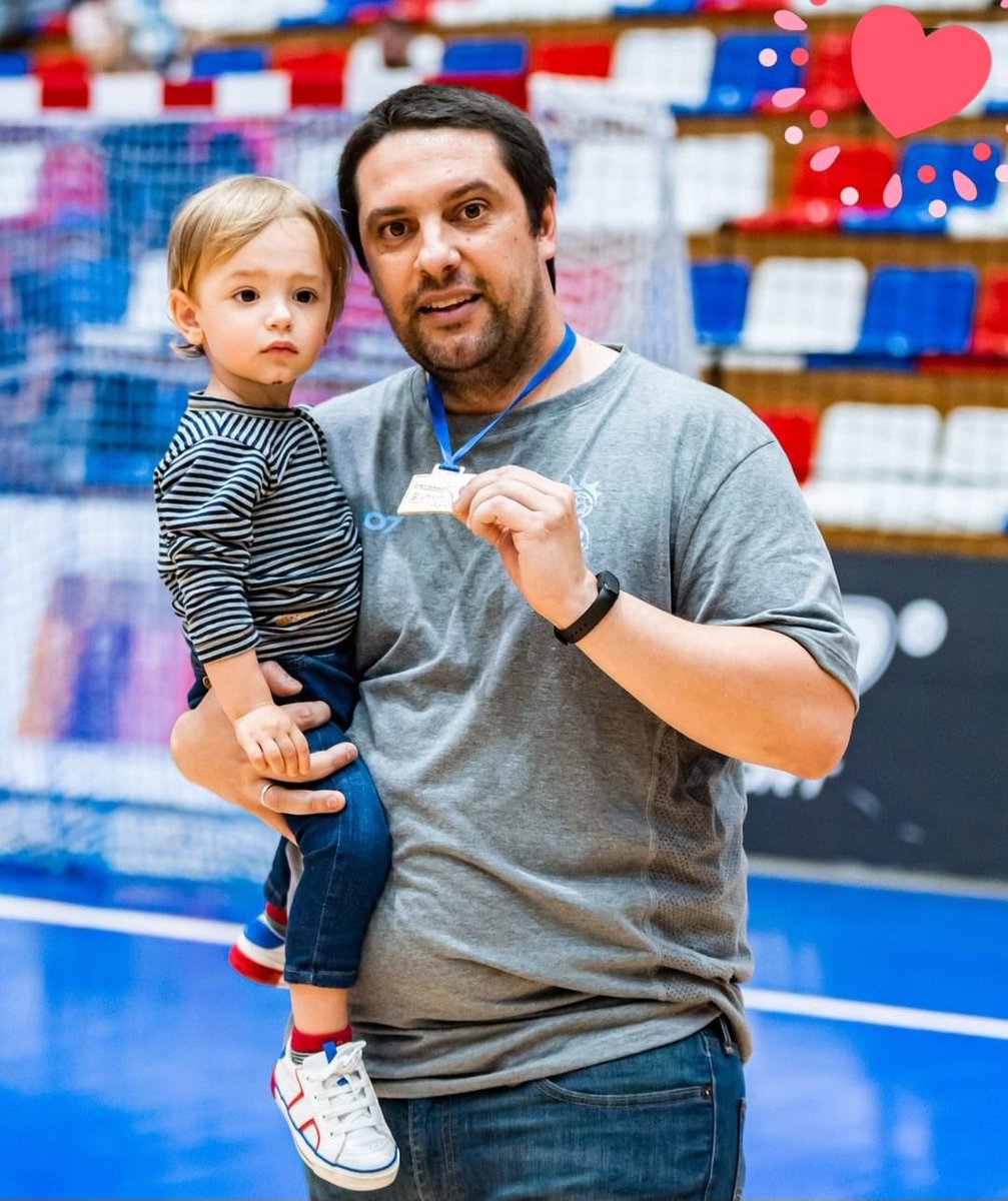 ARGENTINA ES BI-CAMPEON JUNIOR SUR CENTRO

La felicidad de verlas jugar como lo hicieron. En equipo, con actitud y con Handball. 

La Garra tiene futuro <a href="/CAHandballARG/">CAH - Handball Argentina</a> <a href="/Dadygallardo/">Dady Gallardo</a> <a href="/HernanSiso/">Hernan Siso</a>