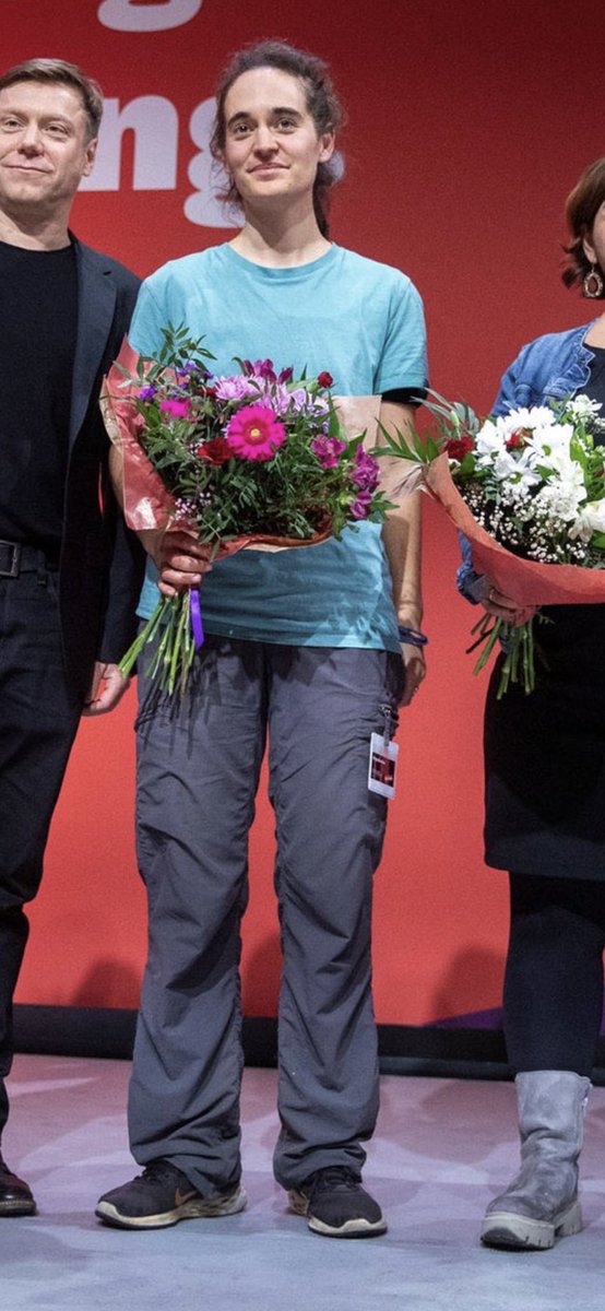 APatzwahl's tweet image. ACHTUNG! FESTHALTEN! 

Das Spitzenpersonal der Die #Linke #Rackete 

Genossen, damit weder ihr sicher über die 2% kommen!😂👍🏼